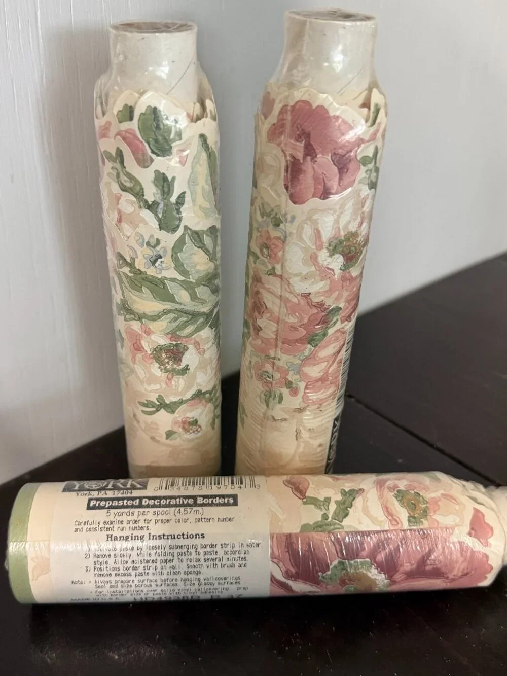 York Vintage Pre Pasted Wallpaper BORDER 3 Rolls FLORAL BOTANICAL NEW SCALLOPED
